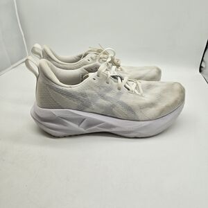 Asics Nova Blast 5 Women's Size 10 B20